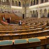 Parlament - Június 24.